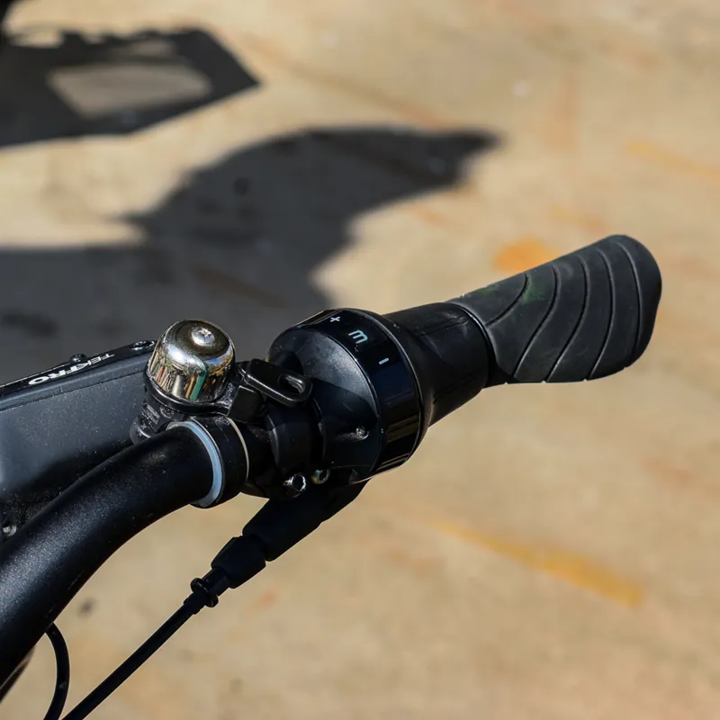 Planet Bike Happy Hands Shifty Grip Handlebar Grips in Black-11