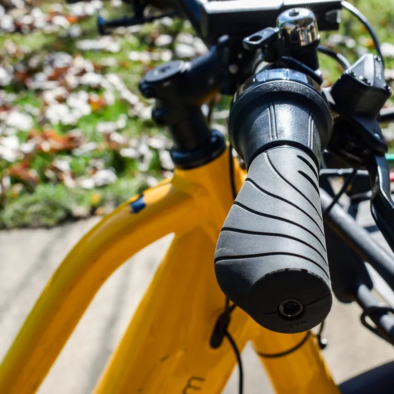 Planet Bike Happy Hands Shifty Grip Handlebar Grips in Black-9